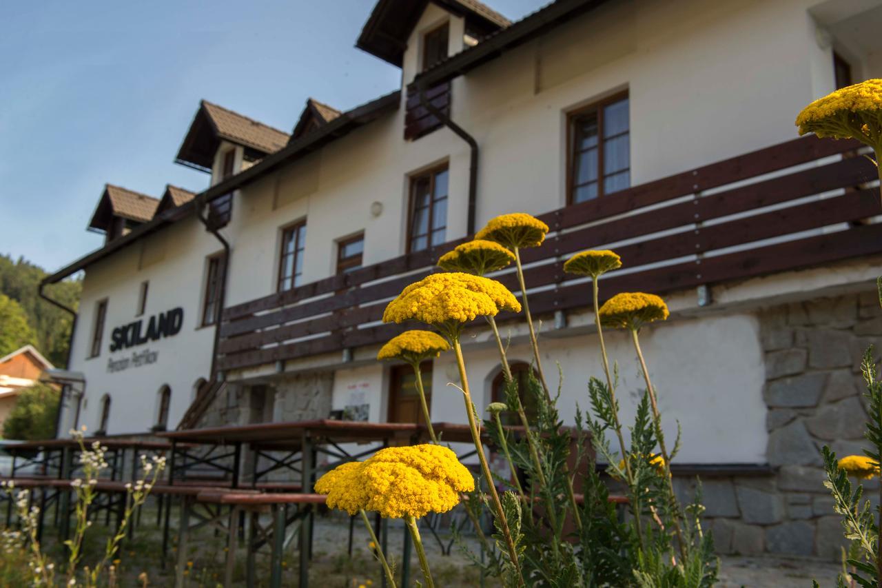 Penzion Skiland Petříkov Hotell Exteriör bild